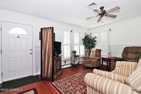 73 Chesterfield Lane Toms River NJ 08757