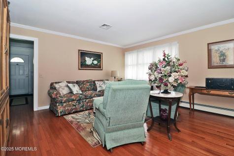 73 Chesterfield Lane Toms River NJ 08757
