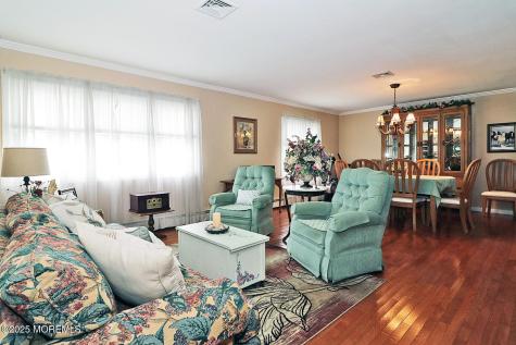 73 Chesterfield Lane Toms River NJ 08757