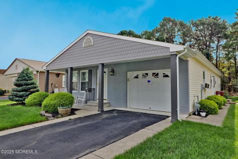73 Chesterfield Lane Toms River NJ 08757