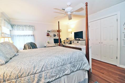 73 Chesterfield Lane Toms River NJ 08757