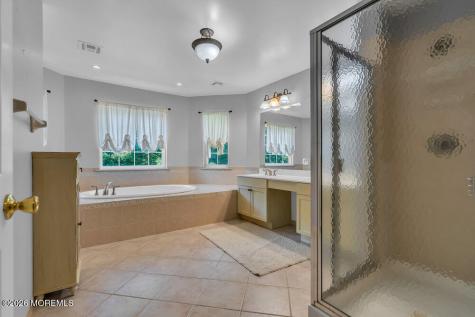 10 Meadow Run Court Jackson NJ 08527