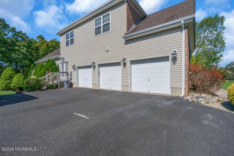 10 Meadow Run Court Jackson NJ 08527