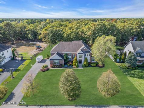 10 Meadow Run Court Jackson NJ 08527