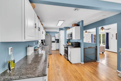 35 Richard Terrace Red Bank NJ 07701