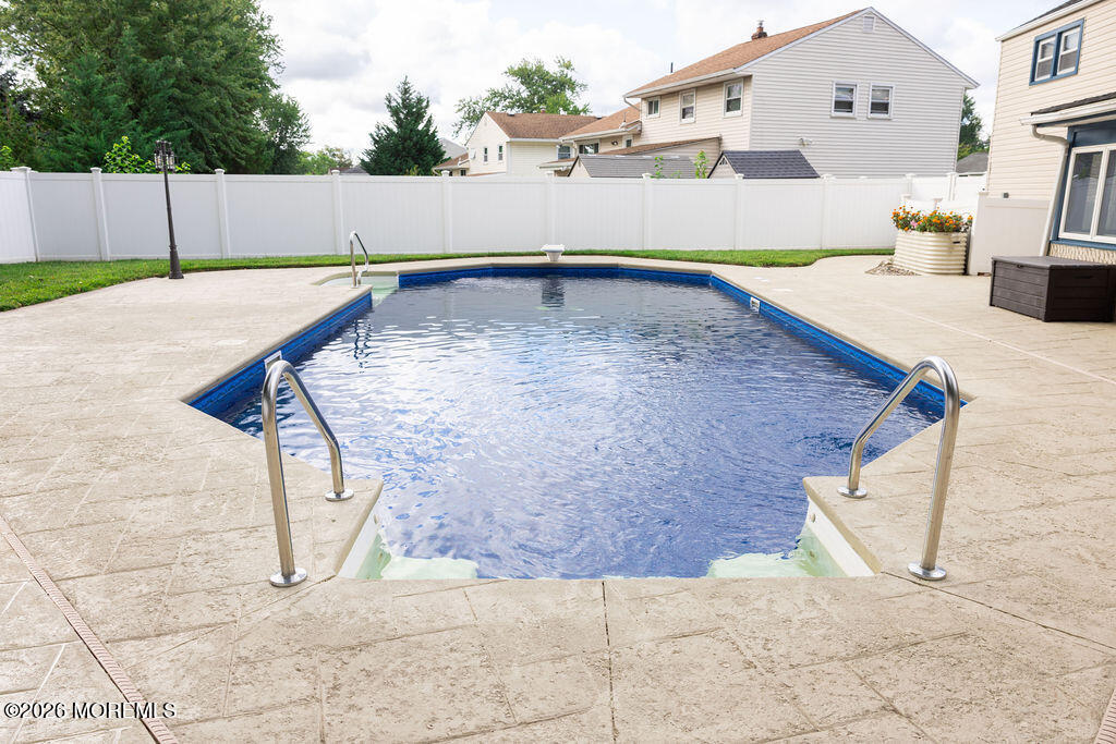 35 Richard Terrace Red Bank NJ 07701