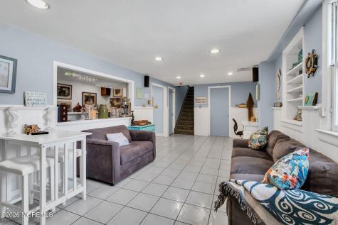 35 Richard Terrace Red Bank NJ 07701