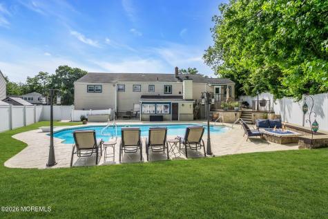 35 Richard Terrace Red Bank NJ 07701