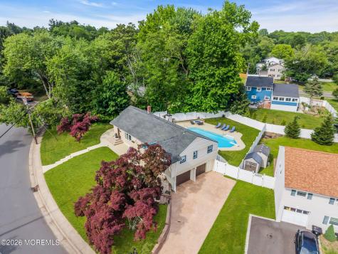 35 Richard Terrace Red Bank NJ 07701