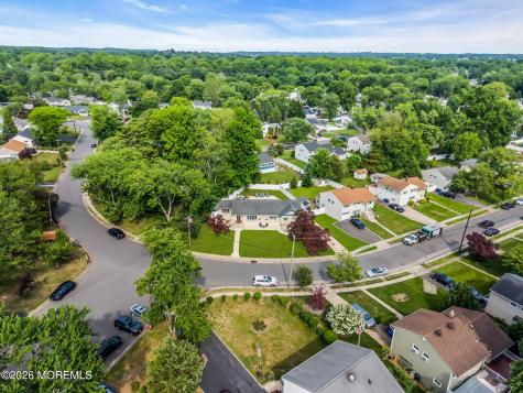35 Richard Terrace Red Bank NJ 07701