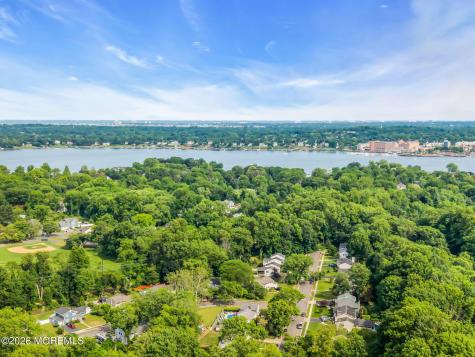 35 Richard Terrace Red Bank NJ 07701