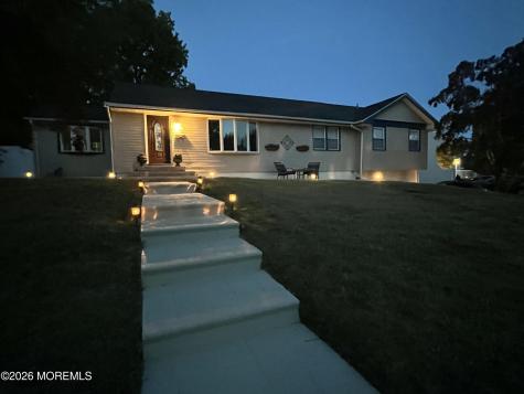 35 Richard Terrace Red Bank NJ 07701