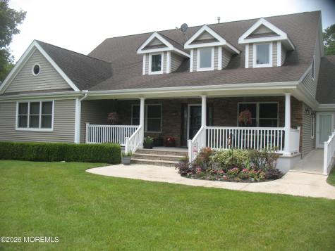 550 Egenolf Place Bayville NJ 08721