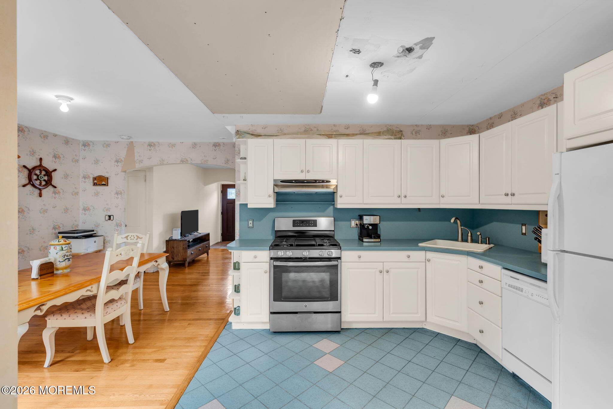 89 Oak Hill Road Middletown NJ 07748