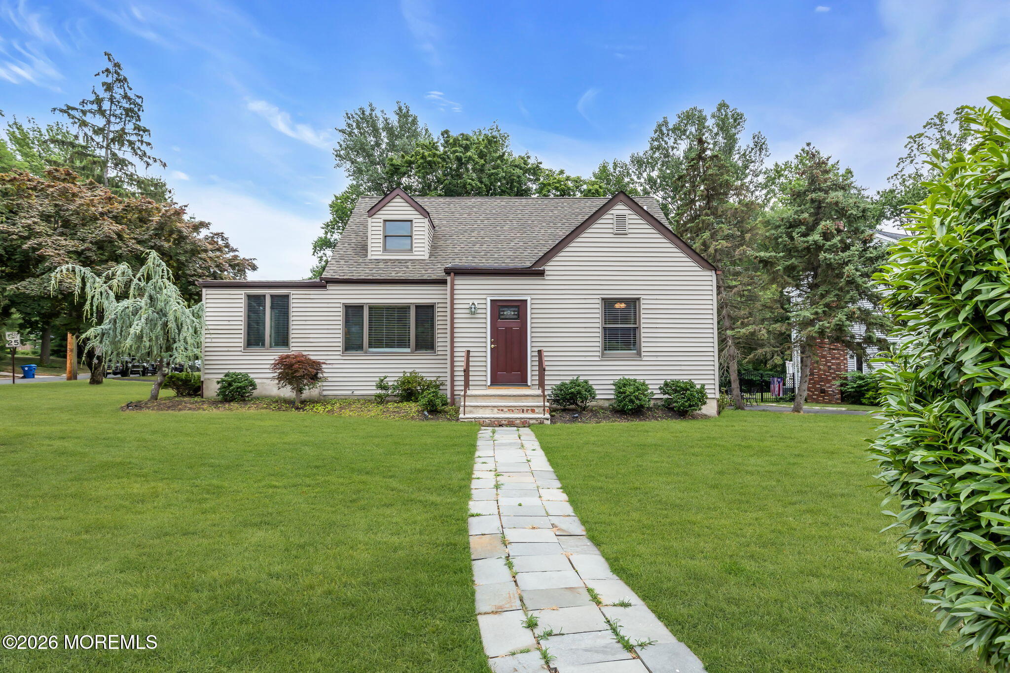 89 Oak Hill Road Middletown NJ 07748