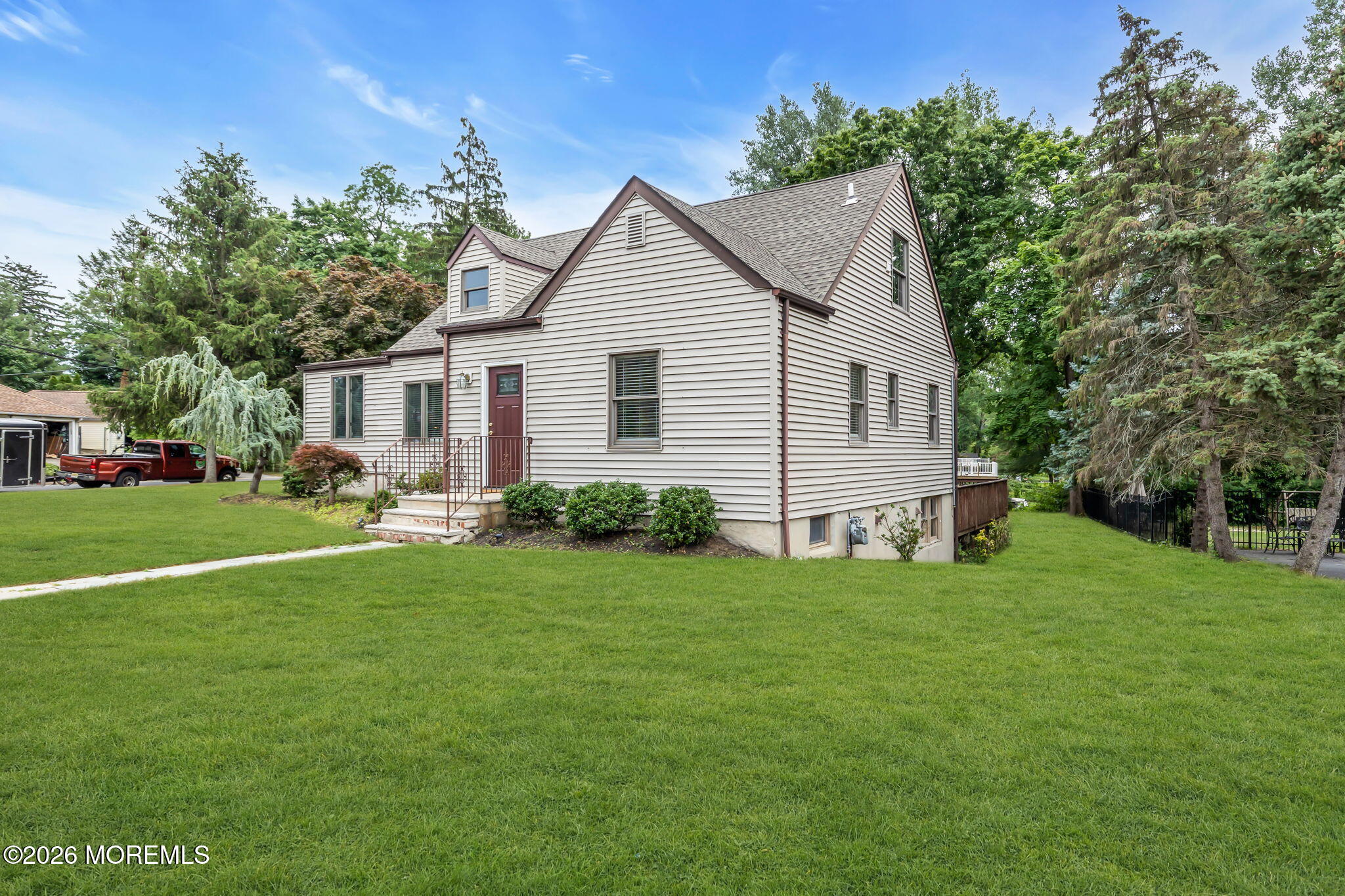 89 Oak Hill Road Middletown NJ 07748