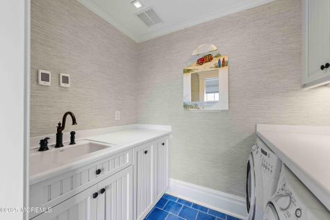 176 Squan Beach Drive Mantoloking NJ 08738