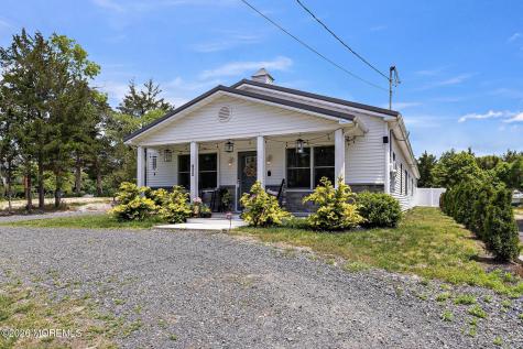 413 S Green Street Tuckerton NJ 08087