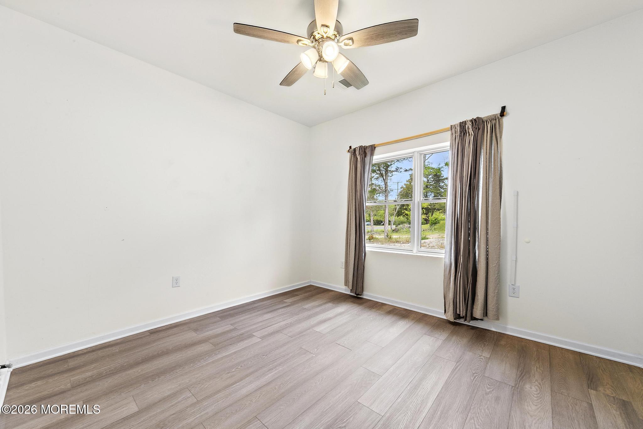 413 S Green Street Tuckerton NJ 08087