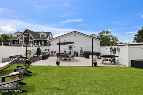 413 S Green Street Tuckerton NJ 08087