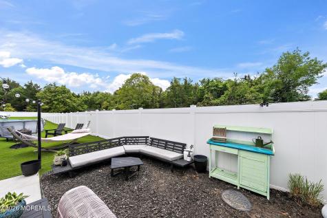 413 S Green Street Tuckerton NJ 08087