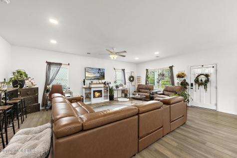 413 S Green Street Tuckerton NJ 08087