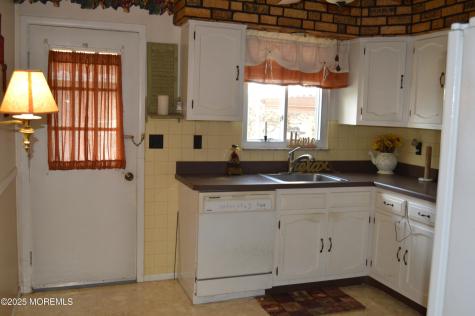 107 A Hudson Parkway Whiting NJ 08759