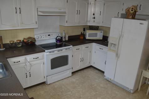 107 A Hudson Parkway Whiting NJ 08759