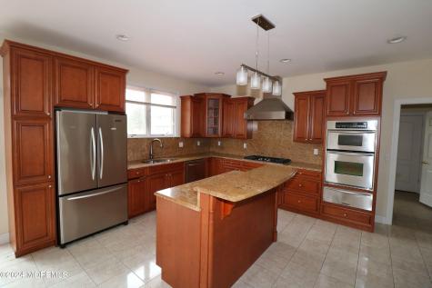 826 Inman Avenue Edison NJ 08820