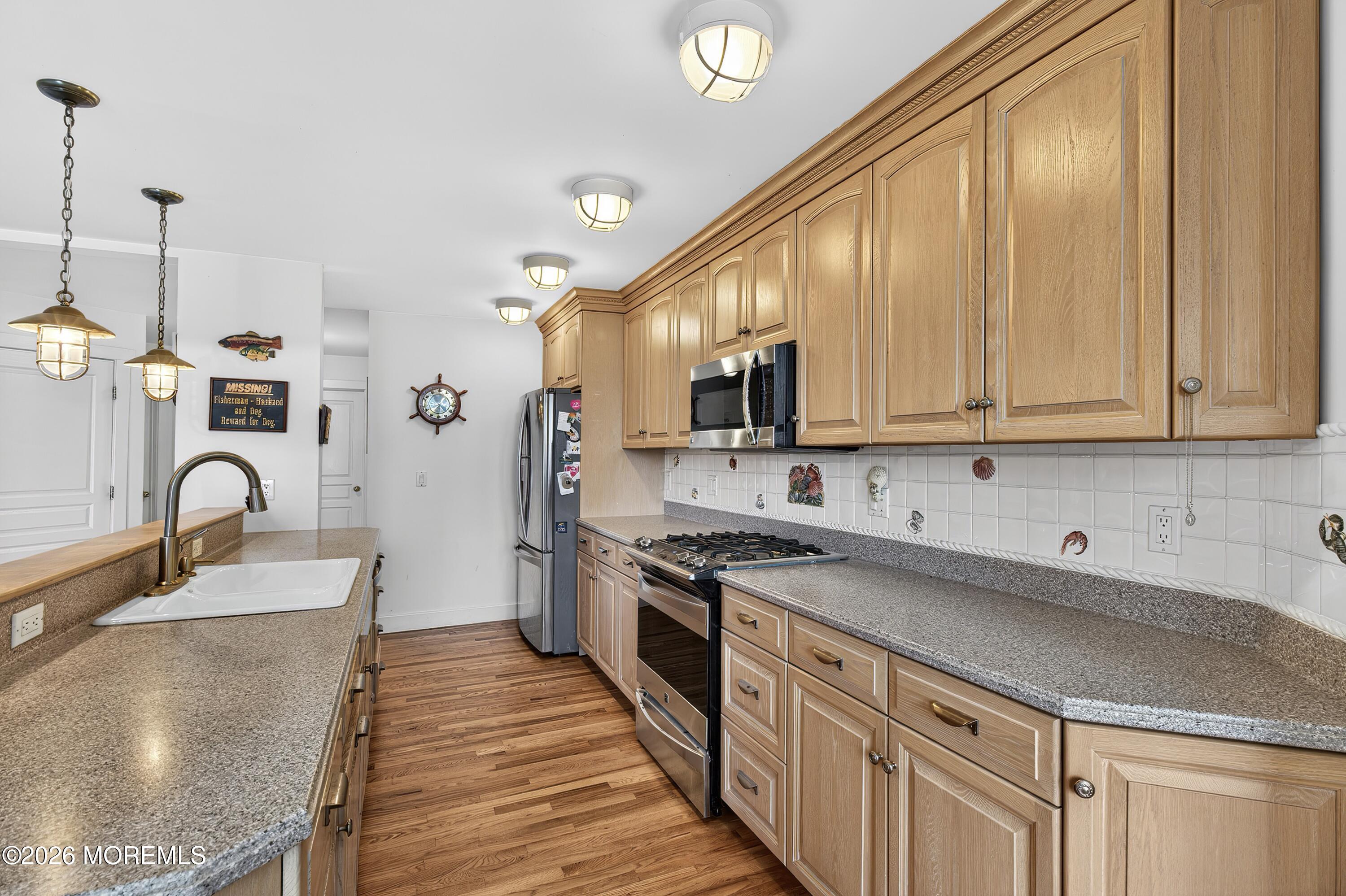 586 Kingfisher Circle Brick NJ 08723