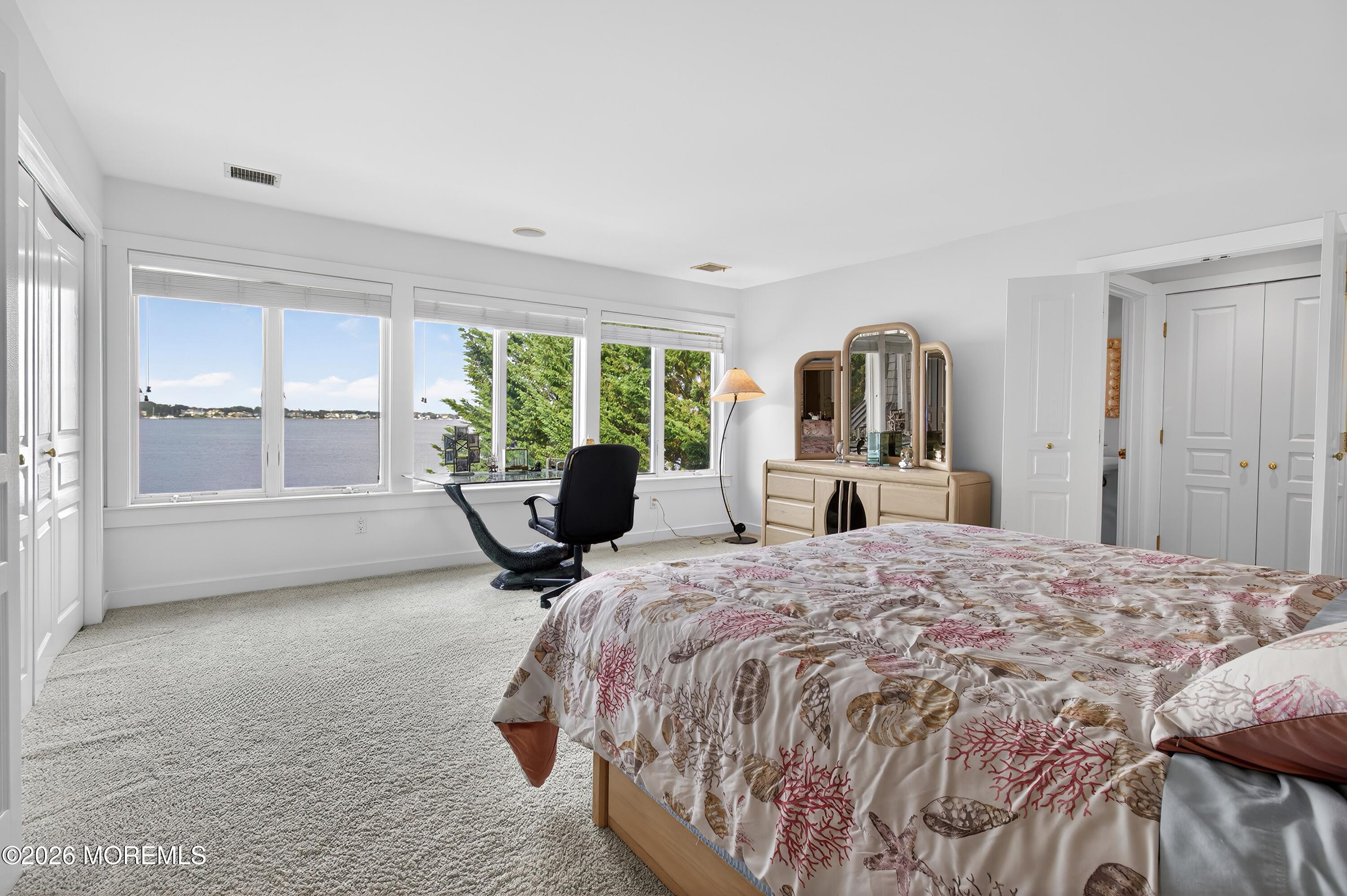 586 Kingfisher Circle Brick NJ 08723