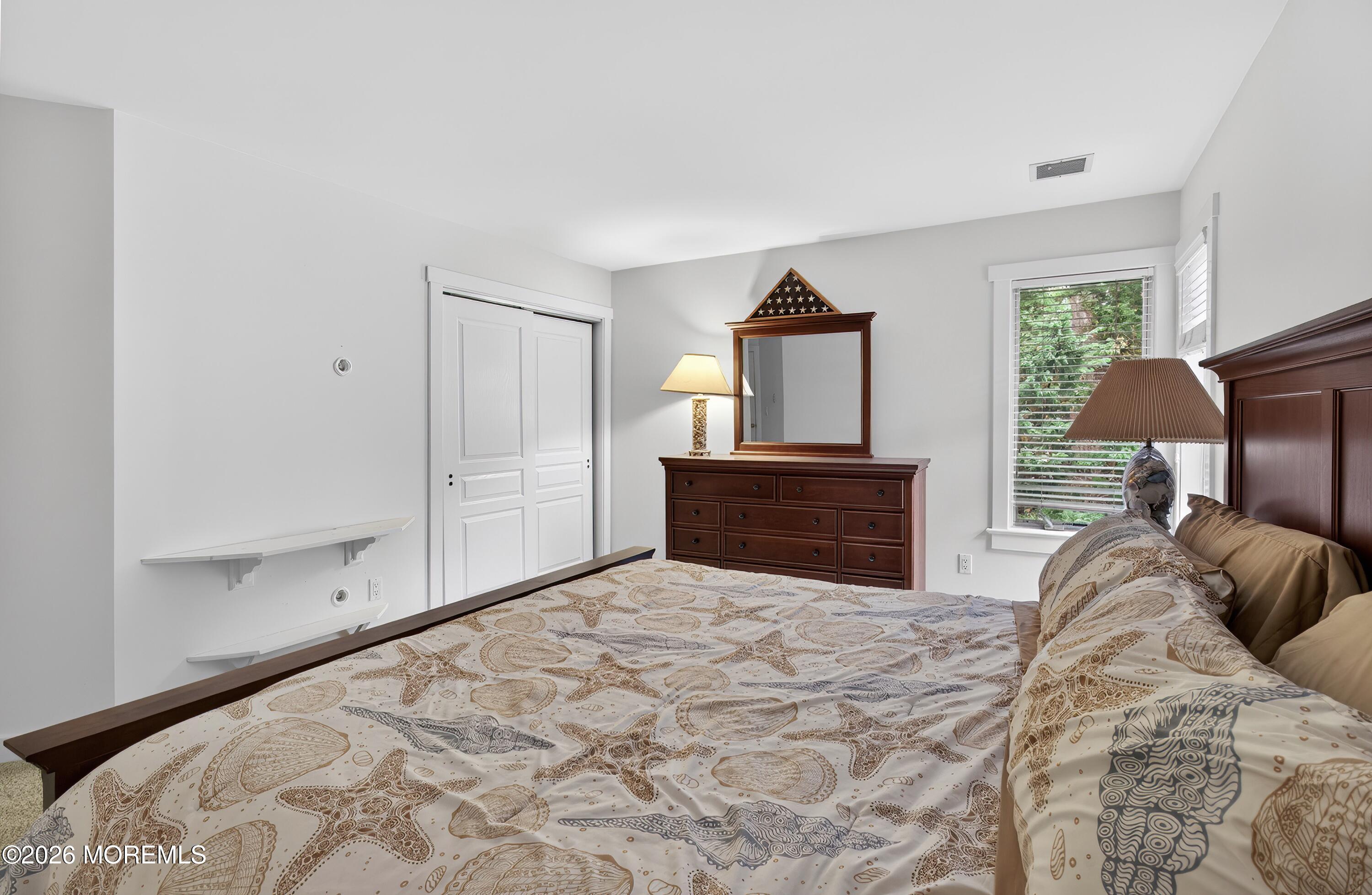 586 Kingfisher Circle Brick NJ 08723