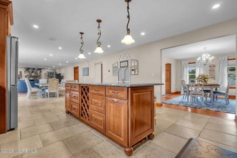 9 Yosemite Road Howell NJ 07731
