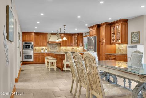 9 Yosemite Road Howell NJ 07731