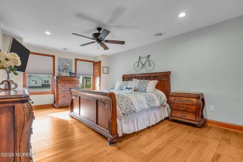 9 Yosemite Road Howell NJ 07731
