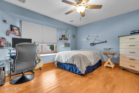 9 Yosemite Road Howell NJ 07731