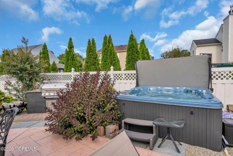 9 Yosemite Road Howell NJ 07731