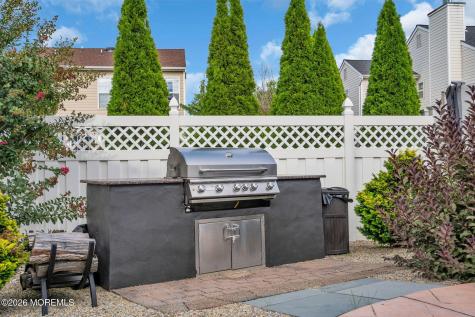 9 Yosemite Road Howell NJ 07731