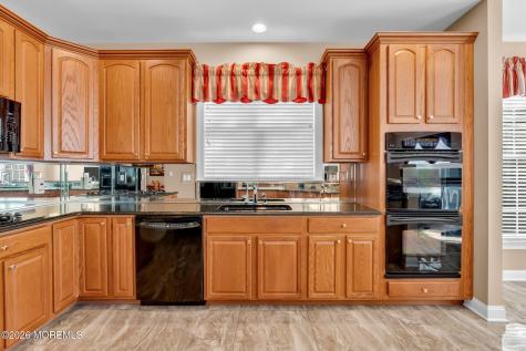 23 Hulsart Court Marlboro NJ 07746