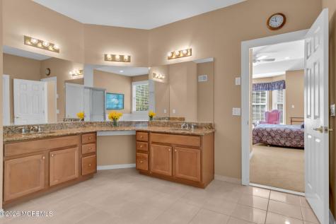 23 Hulsart Court Marlboro NJ 07746