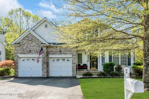 23 Hulsart Court Marlboro NJ 07746