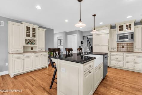 110 Augusta Drive Lincroft NJ 07738