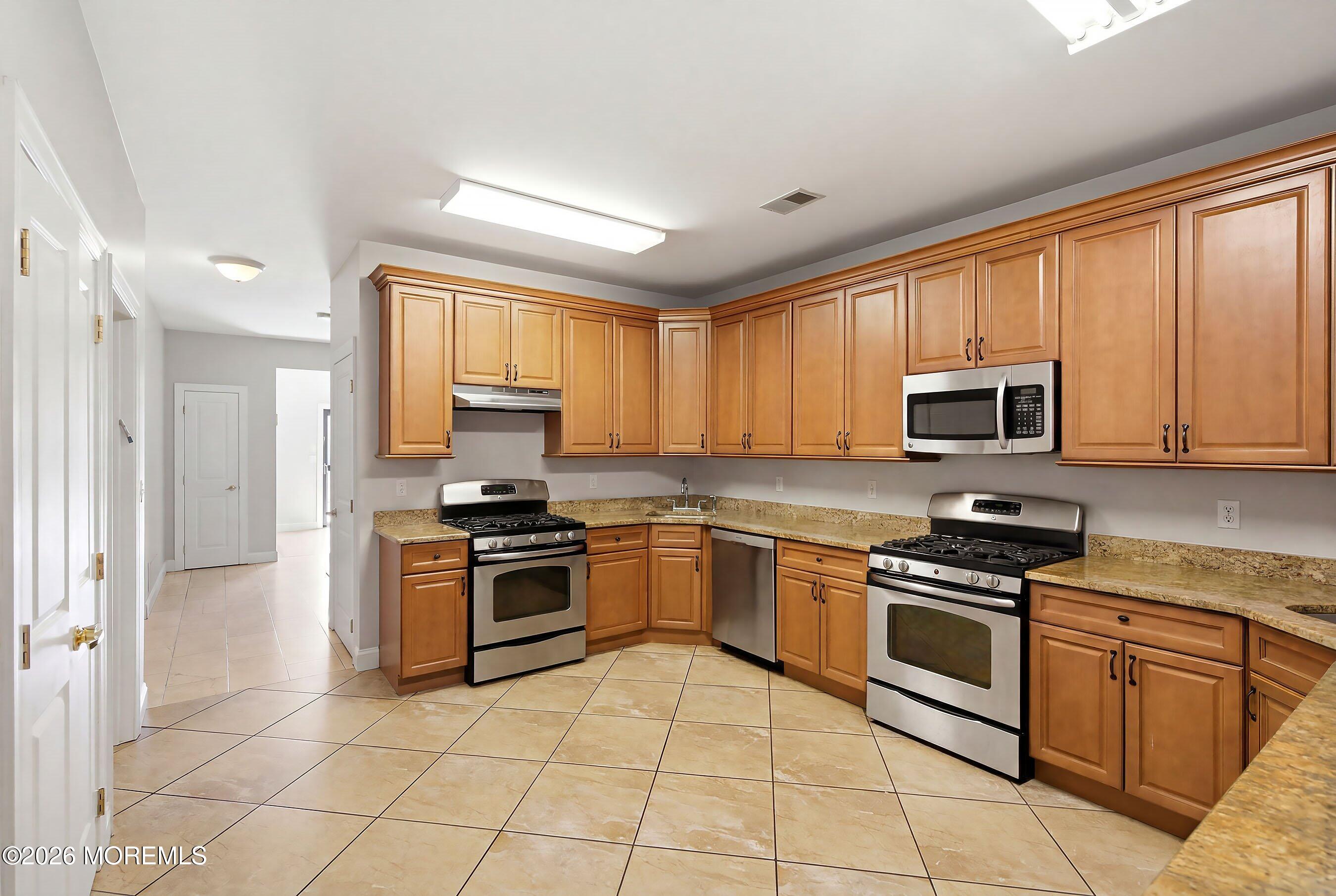 254 Dr Martin Luther King Drive Lakewood NJ 08701