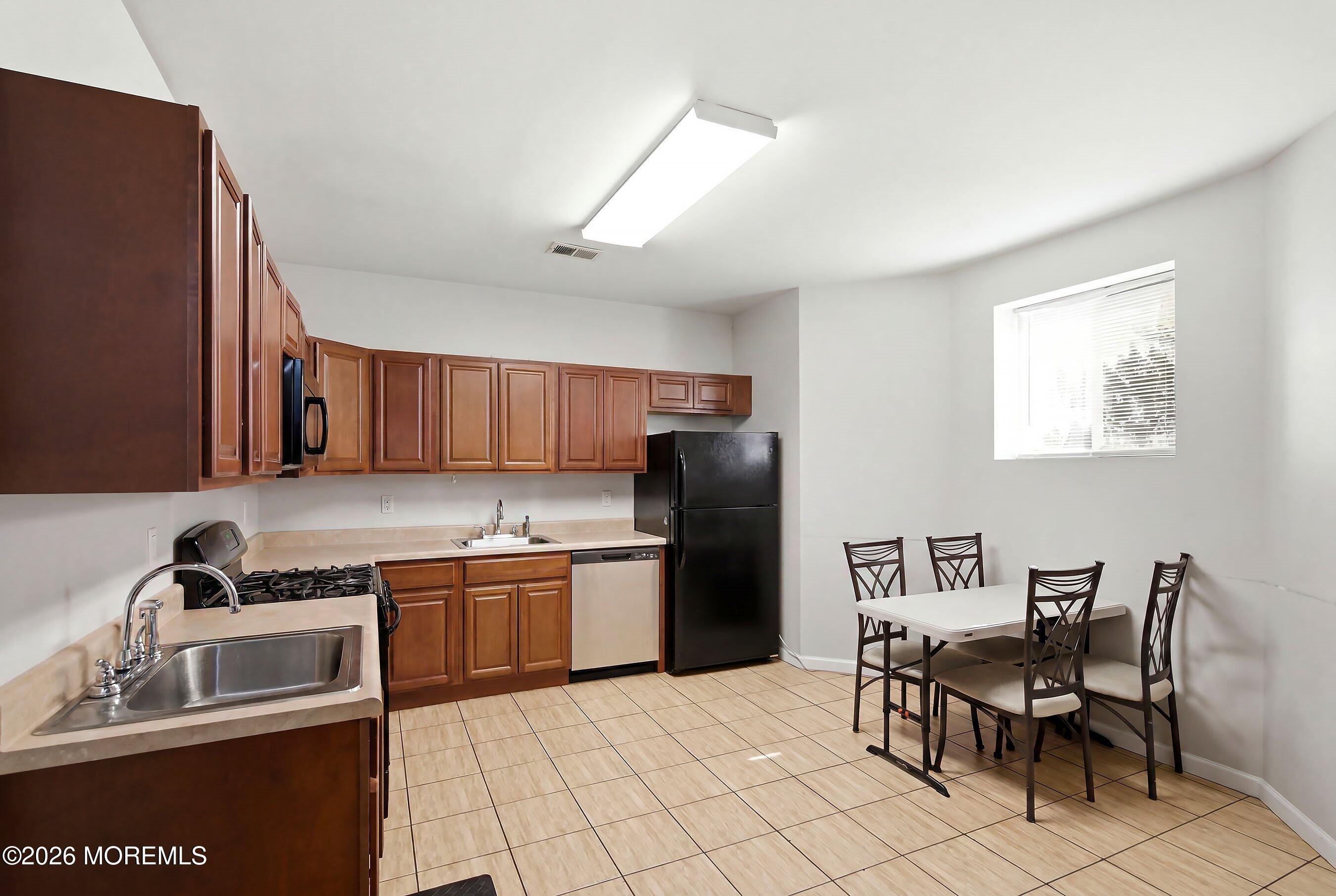 254 Dr Martin Luther King Drive Lakewood NJ 08701