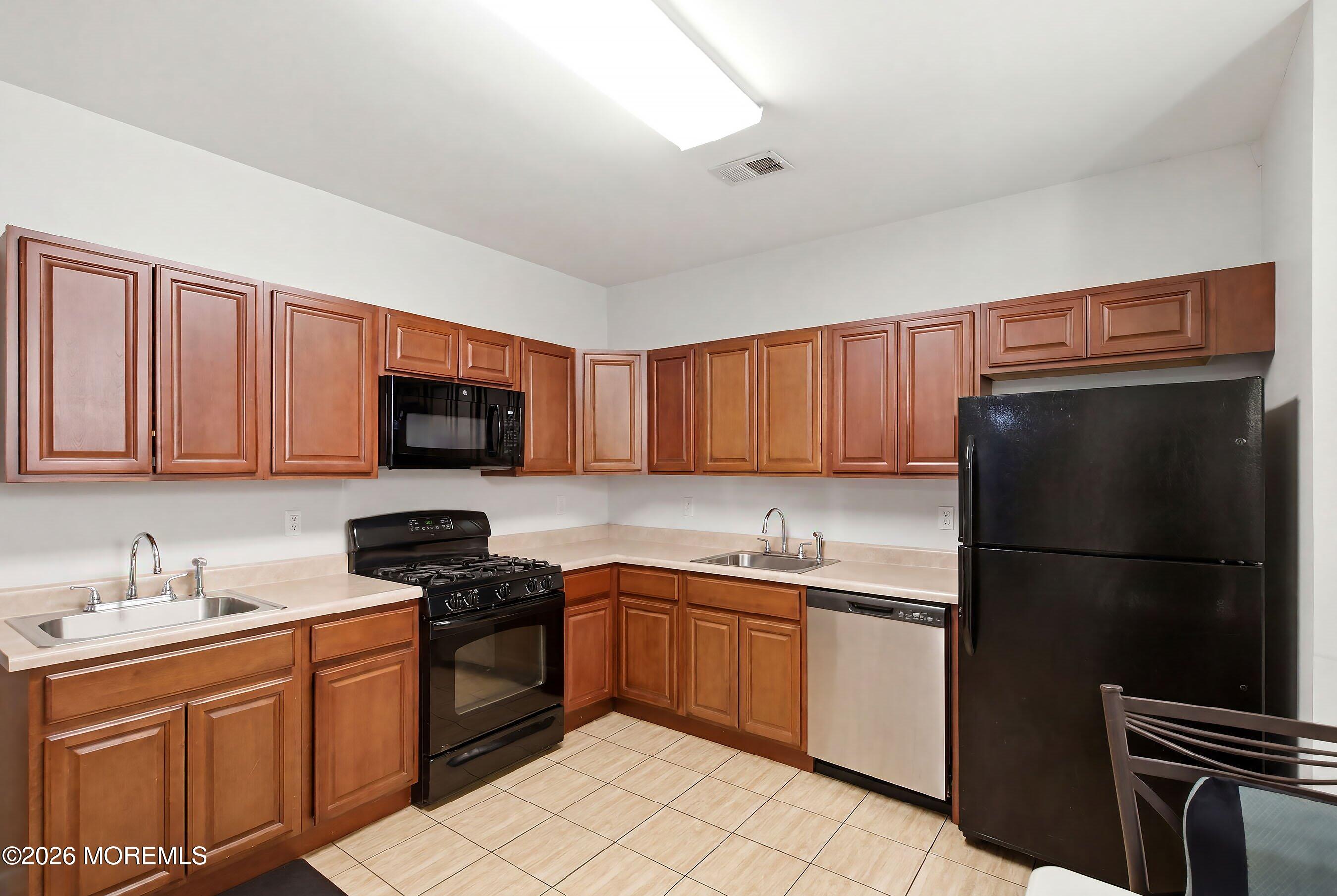 254 Dr Martin Luther King Drive Lakewood NJ 08701