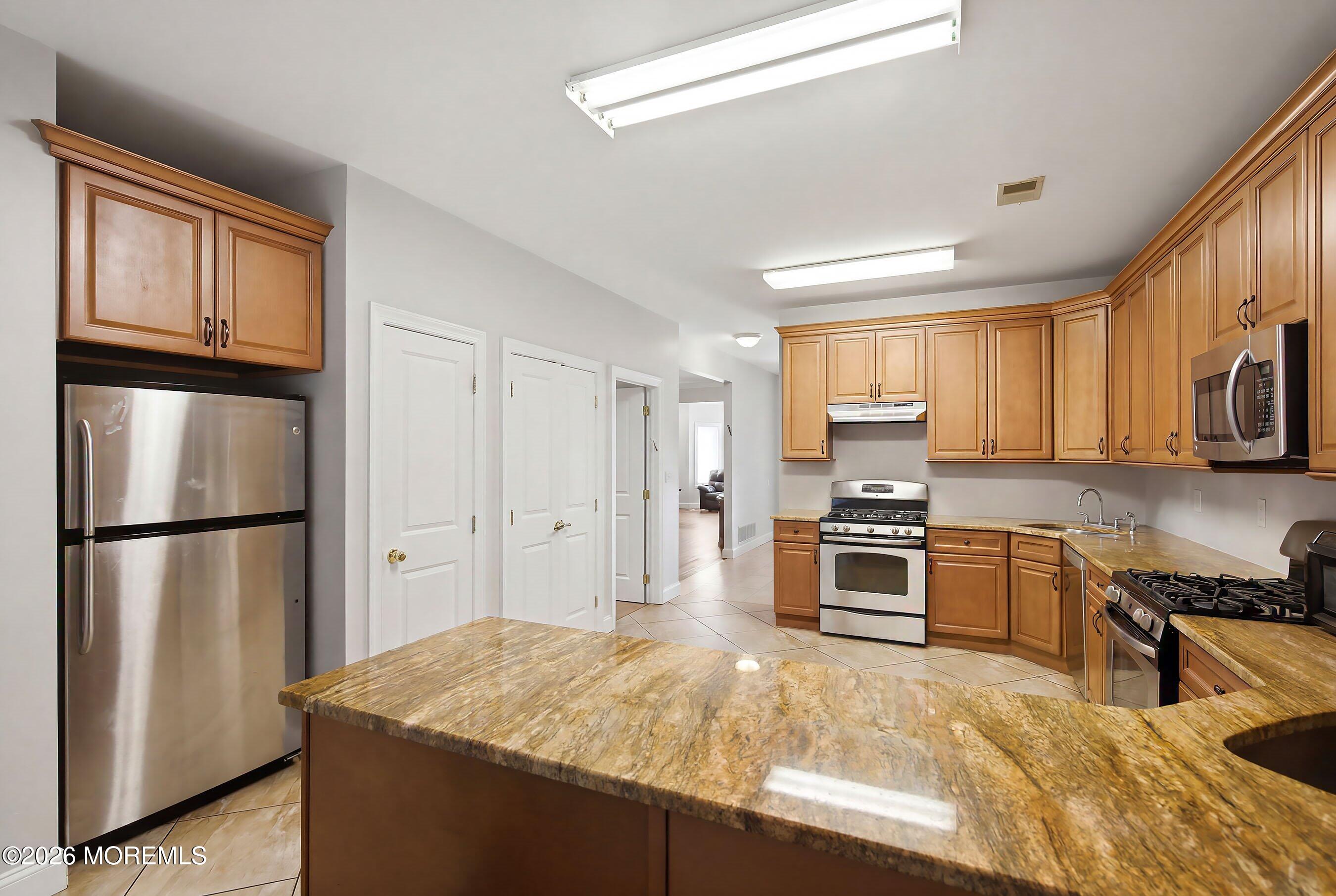 254 Dr Martin Luther King Drive Lakewood NJ 08701