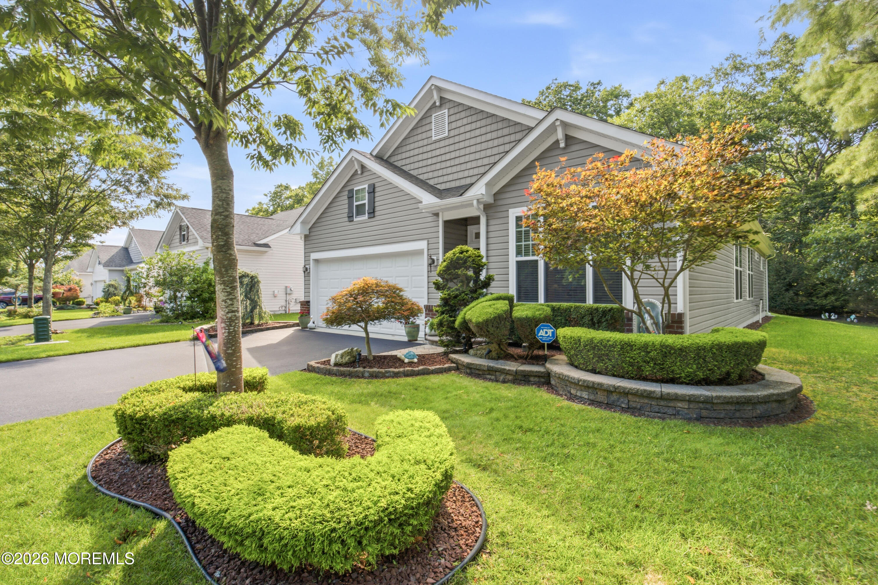 Jackson NJ, 4 Lenox Road
