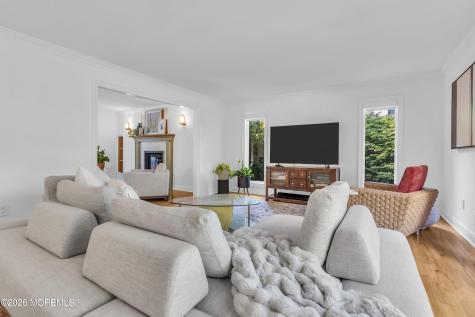 32 Seagull Lane Lincroft NJ 07738