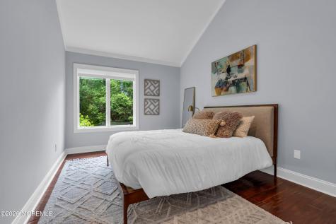 32 Seagull Lane Lincroft NJ 07738