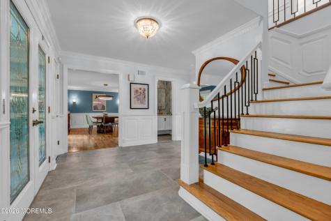 32 Seagull Lane Lincroft NJ 07738